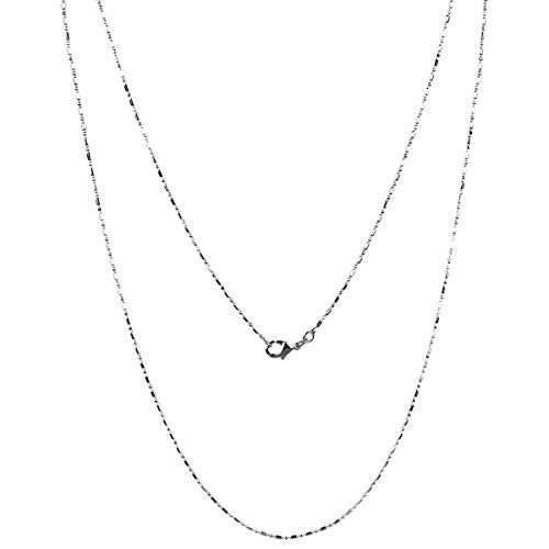 Collier en argent délicat avec fermoir.
