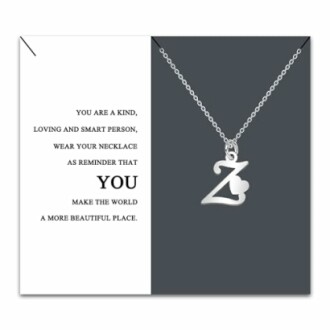 Collier pendentif lettre Z avec carte de message inspirante.